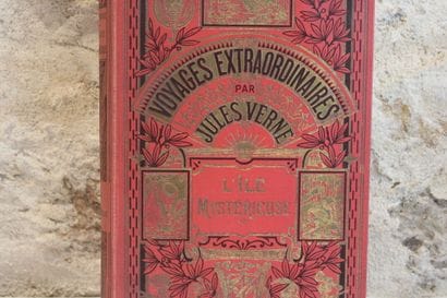 JULES VERNE, Meeting of 3 titles including...