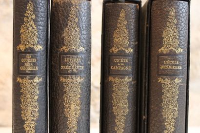 [CURIOSA], Réunion d'ouvrages, dont : 
-...