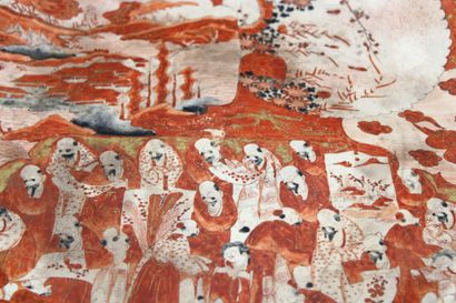 JAPON
Plat en porcelaine à décor polychrome....