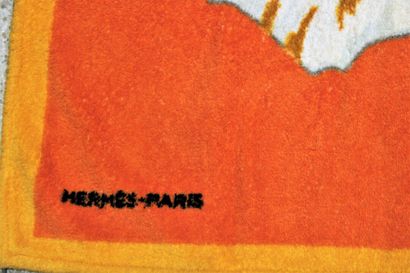 HERMES
Serviette de bain à décor de deux...