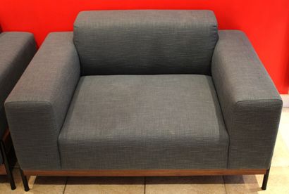 WEWOOD
Deux Fauteuil modèle 