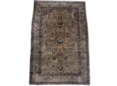 Tapis Cesaree soyeux 
En coton mercerisé...