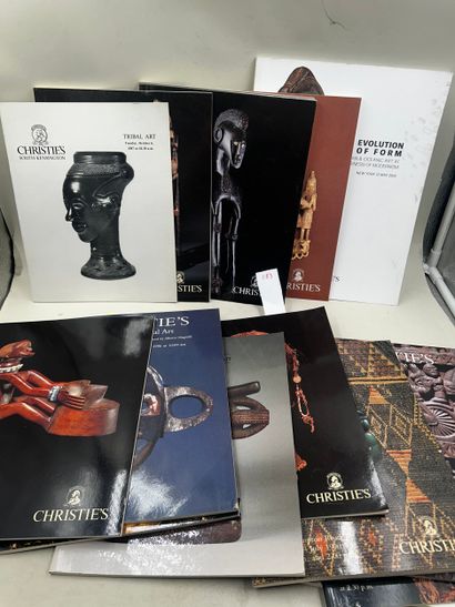 Lot d'environ 25 catalogues de vente Christie's...