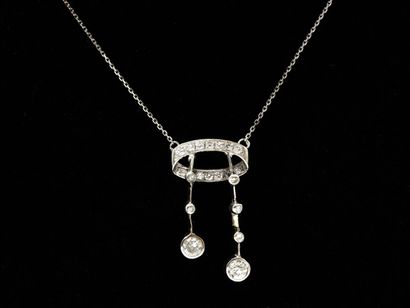 Collier négligé en or gris 750 millièmes,...
