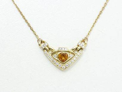 Collier en or 750 millièmes, centré d'un...