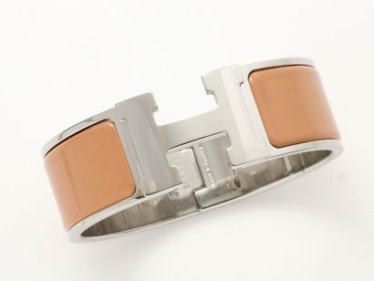 HERMES ''CLIC CLAC H''

Bracelet large en...