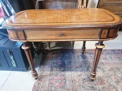 Petite table bureau marqueté, Napéléon 3...