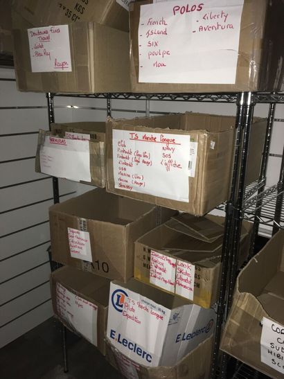Lot de 6 grands meubles à étagères rangement/stock...