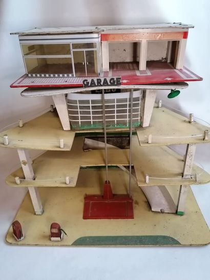 Lot de 1 garage et d'une station service,...