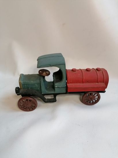 Camion en fonte 