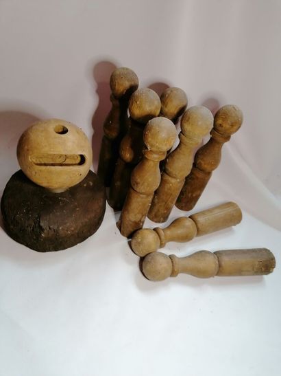 Jeu de quille en bois, année 30-40
