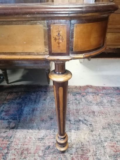 Petite table bureau marqueté, Napéléon 3...