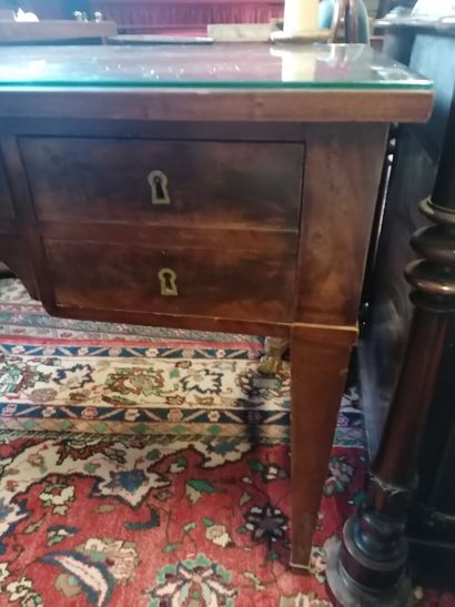 Bureau plat dessus cuir couleur camel (plaque...