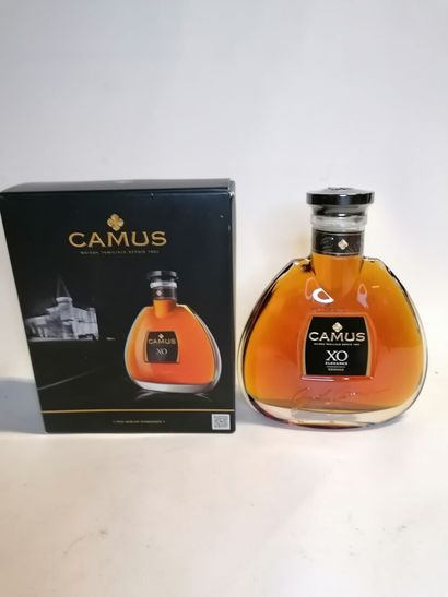 
COGNAC, CAMUS X.O 50cl (sold as is without...