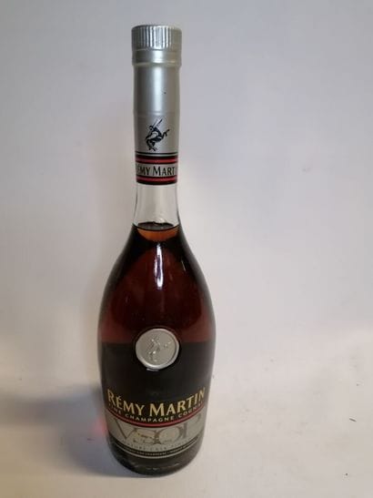 
COGNAC, REMY MARTIN V.S.O.P 70cl (sold as...