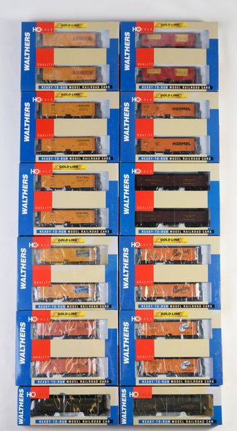 
WALTHERS






22 wagons panachés pablicitaires...