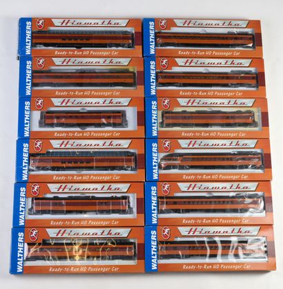 
WALTHERS 

12 Voitures MILWAUKEE BO(sans...