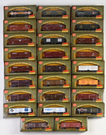 
ROADHOUSE

26 Wagons de marchandises divers...