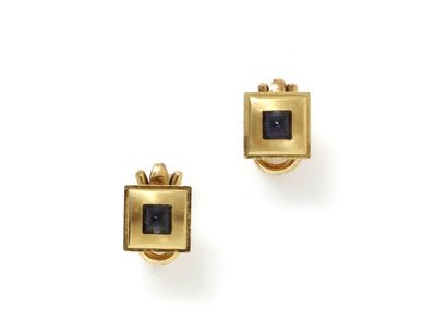 Paire de boutons de col en or 750 millièmes,...