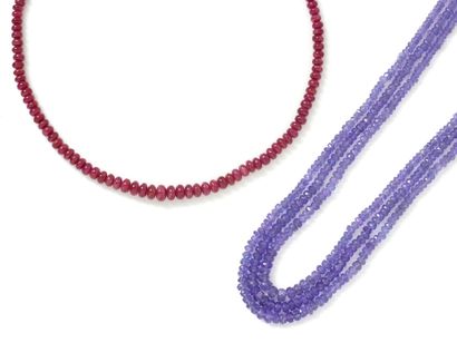 
 
Necklace made up of a fall of pearls of...