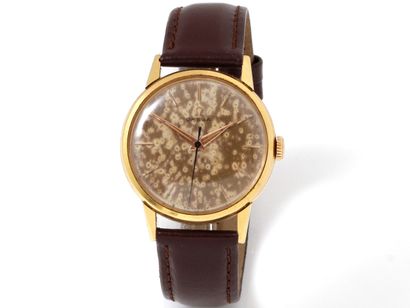 
OMEGA

Montre bracelet d'homme en or 750...