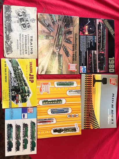 a set of 6 leaflets and catalogs on Jouef...