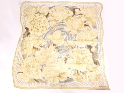 HERMÈS PARIS ''Les pivoines'' (Peonies)
Square...