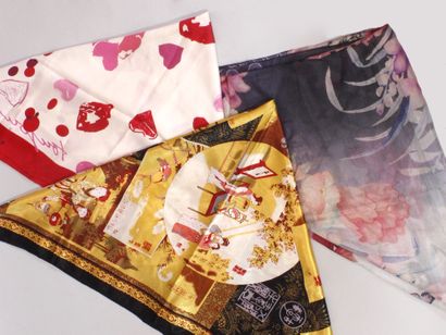 Set of 3 90x90 square silk scarves. 
- Japanese-style...