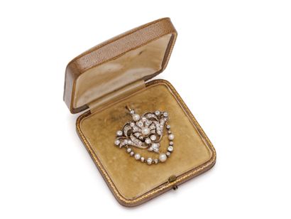 Delicate pendant brooch in gold 585 and silver...