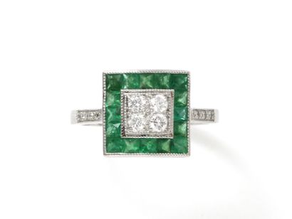 Ring in 750 thousandths white gold, featuring...