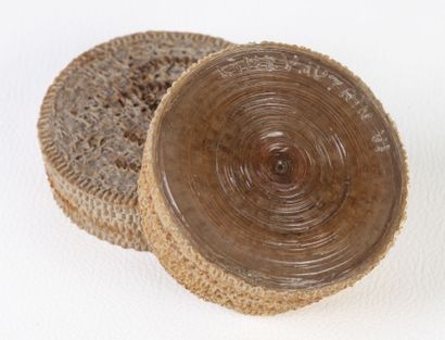 Line VAUTRIN (1913-1997). Circular pill box...
