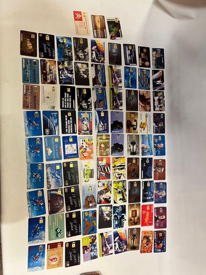 un lot de 265 cartes téléphoniques de 1990...