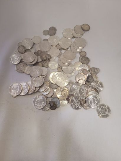 Lot de pièces en argent comprenant 43 pièces...