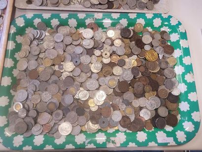 Lot de numismatique en vrac comprenant des...