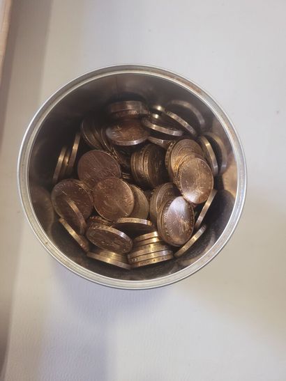 Lot de numismatique en vrac comprenant des...