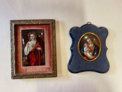 Set of 2 miniatures comprising a porcelain...