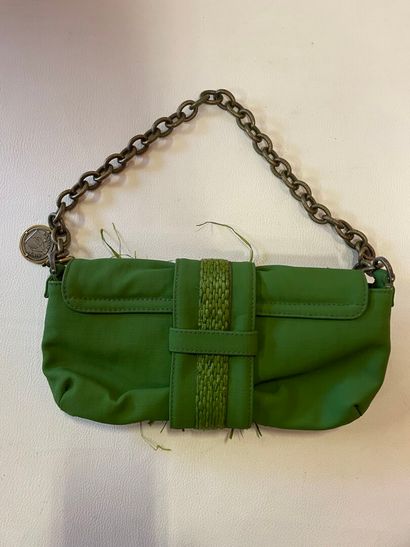 Un sac LANVIN vintage avec son miroir intérieur,...