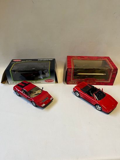 Un lot de 2 FERRARI à l'échelle 1/18eme comprenant...