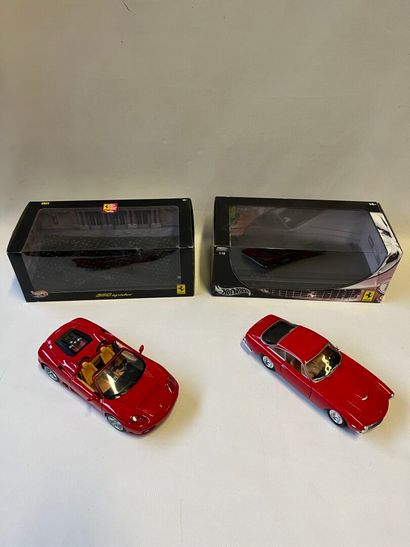 lot de 2 FERRARI à l'échelle 1/18eme de marque...