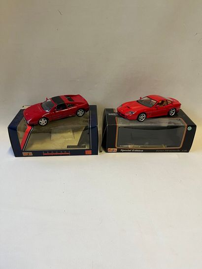 lot de 2 FERRARI à l'échelle 1/18eme de marque...