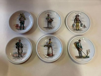 Lot de 6 assiettes en porcelaine sur le thème...