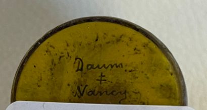 DAUM NANCY pot avec son couvercle à décor...