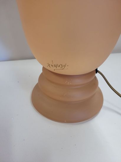 Lampe vasque opaline années 30/40 portant...
