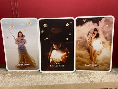 Un ensemble de 9 cartes à jouer du casino...