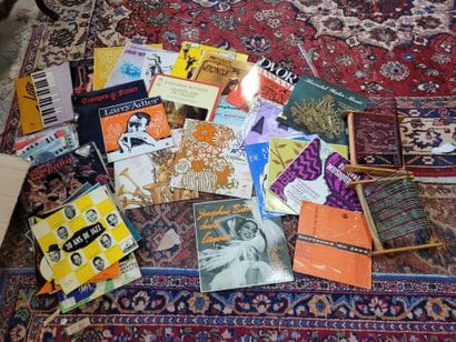 lot de disques 33 tours et 45 tours principalement...
