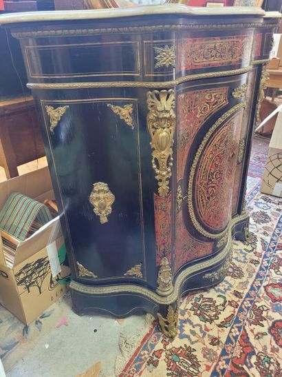 Meuble à hauteur d'appui en marqueterie Boulle