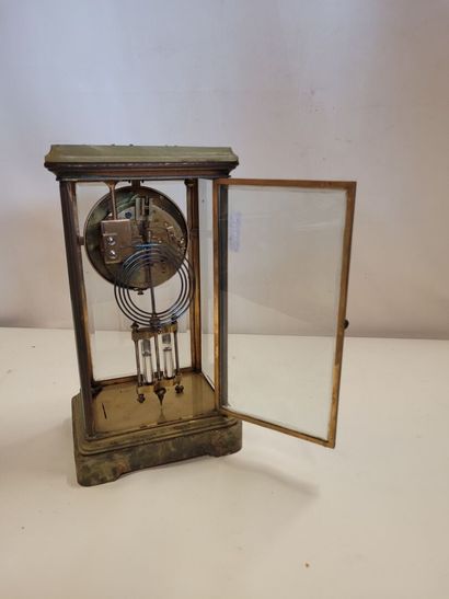 Pendule cage en onyx et verre avec verre...