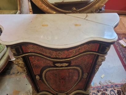 Meuble à hauteur d'appui en marqueterie Boulle