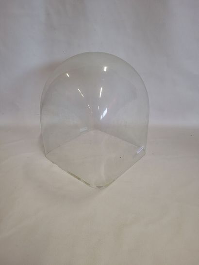Un globe en verre de forme carré 26x26 H...