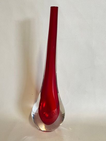 Un vase soliflore, formia, luxury glass ...